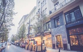 Stunning New Central Home Near Basilica