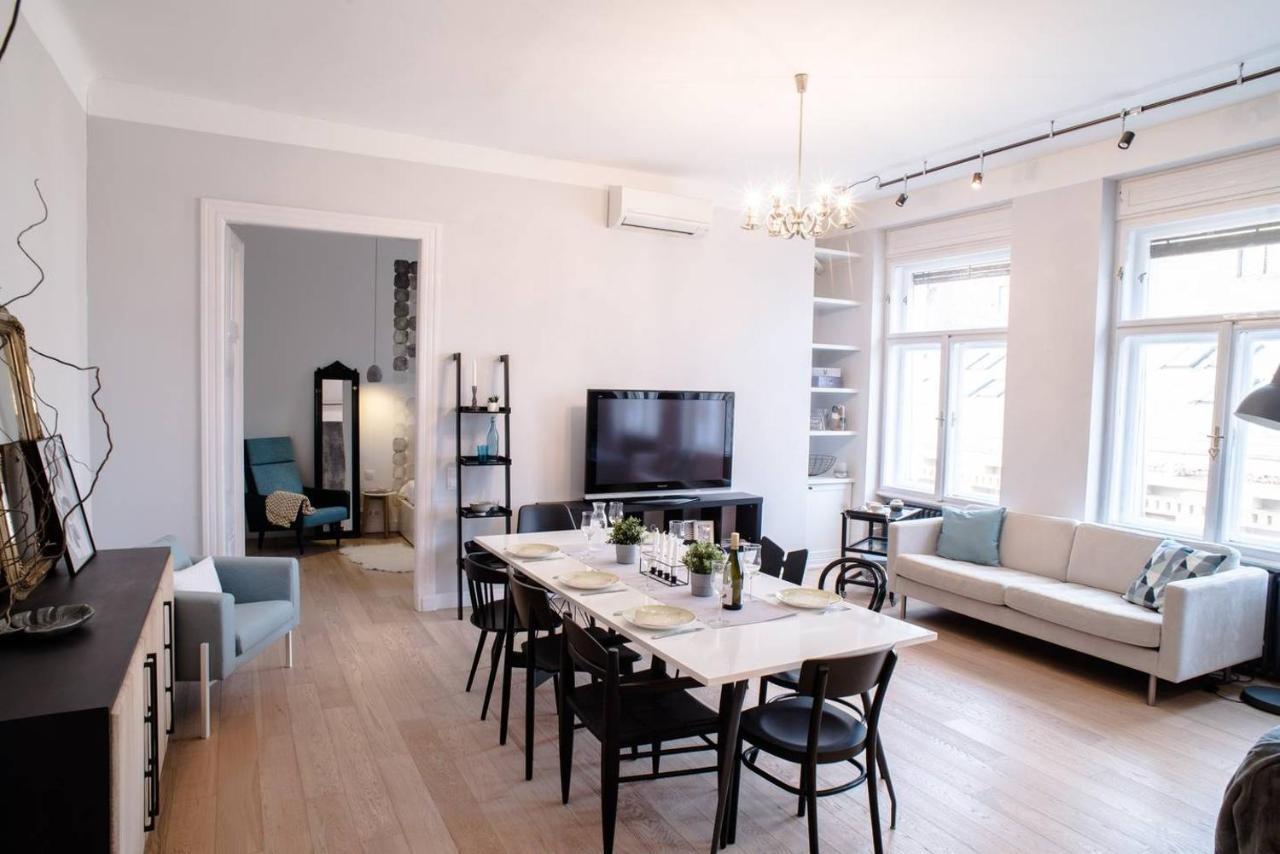 Stunning New Central Home Near Basilica Budapesta Exterior foto